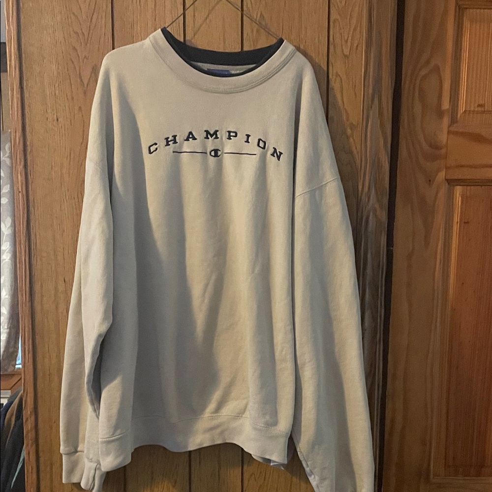 Champion Men's Cream Crewneck Sweatshirt